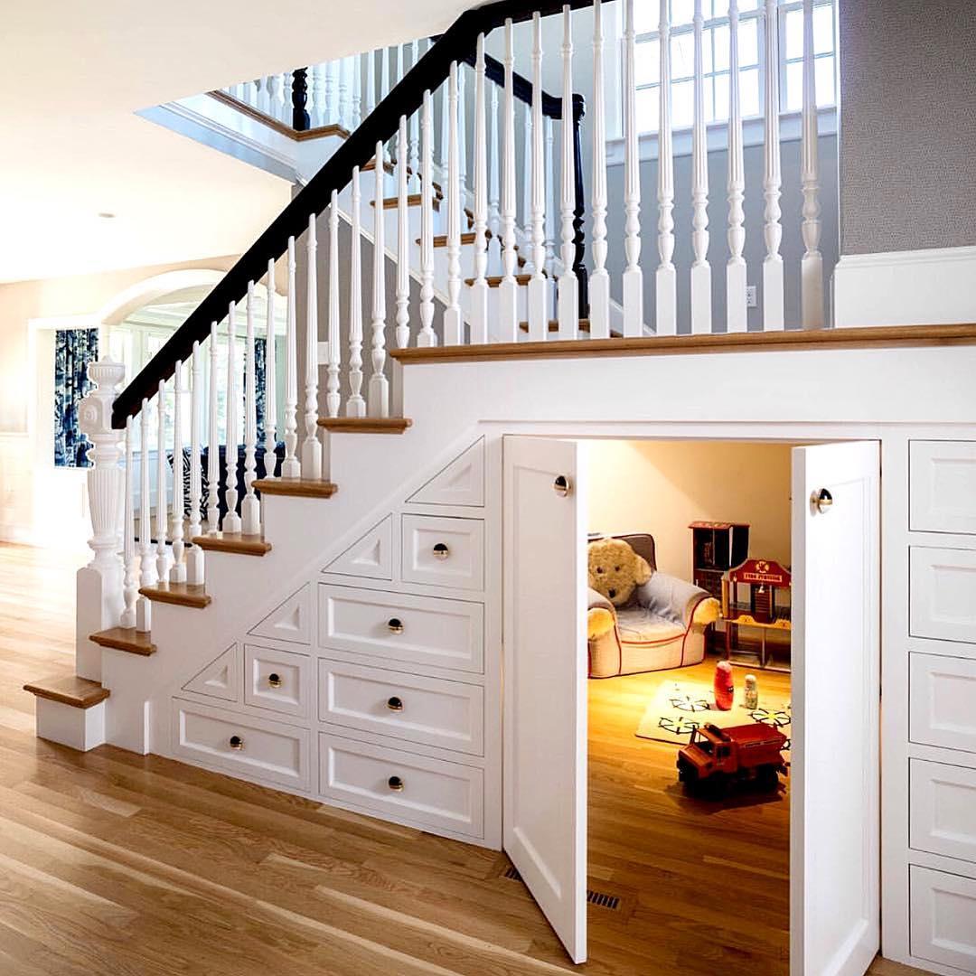 realtordotcom's tweet photo. People were crushing hard on these Instagram pics from last year. These are the pics that brought out all the 😍😍😍. See more here: https://t.co/43crLaSvd6 https://t.co/UTAhxsWhwW