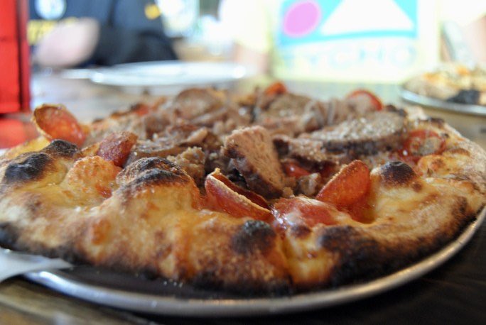 AkronPizza's tweet photo. Since it’s national pizza day go check out our review on @pavonas_pizza 🍕 great atmosphere and even better pizza! https://t.co/wOESaccgpd https://t.co/DhWa4RX3WL