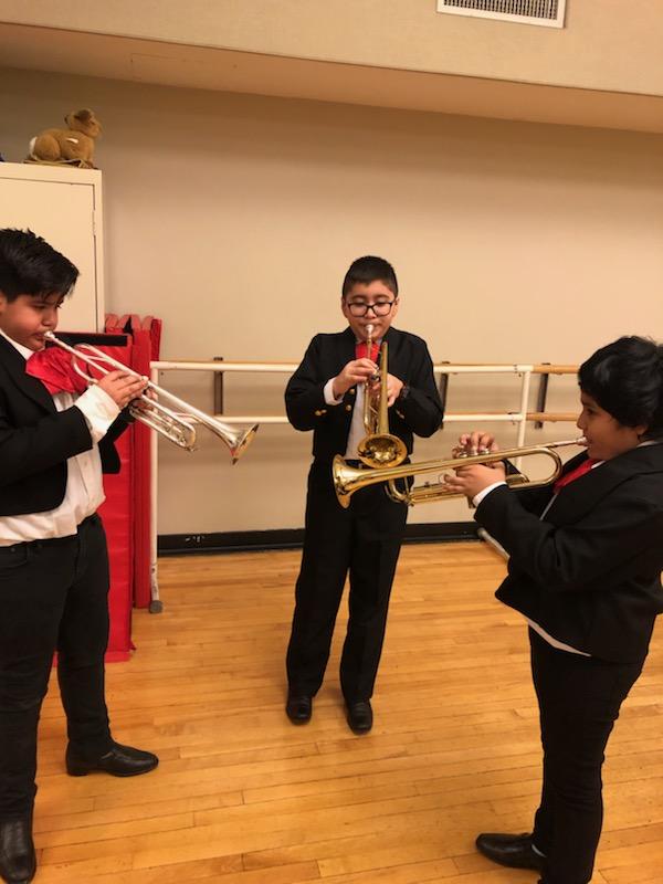 Chicago Mariachi tweet media