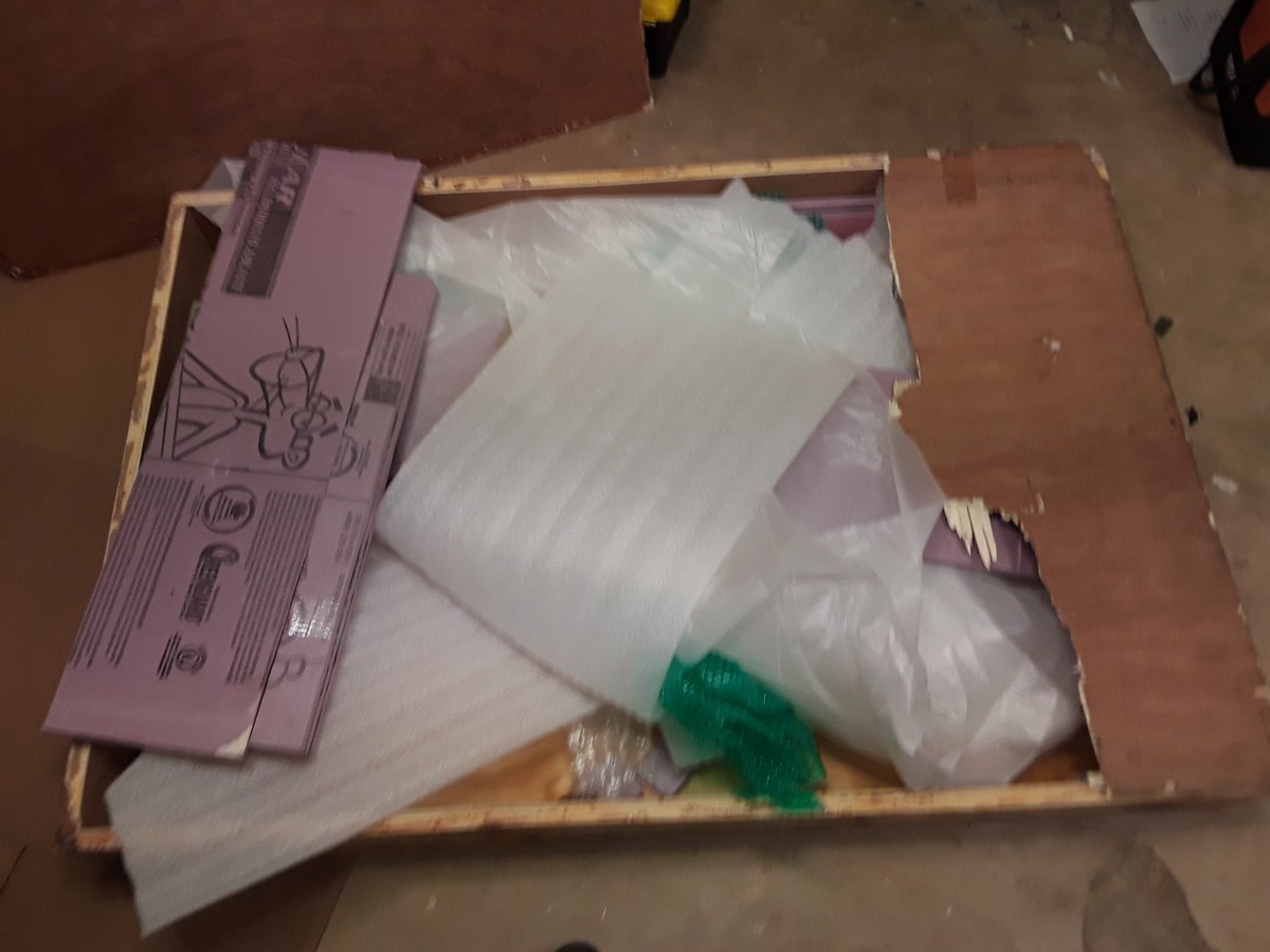 BlakeNMorgan's tweet image. This is what the hand built crate looked like and I had 3 in one year come back from @FedEx like this.  Completely broken in half and taped back together.