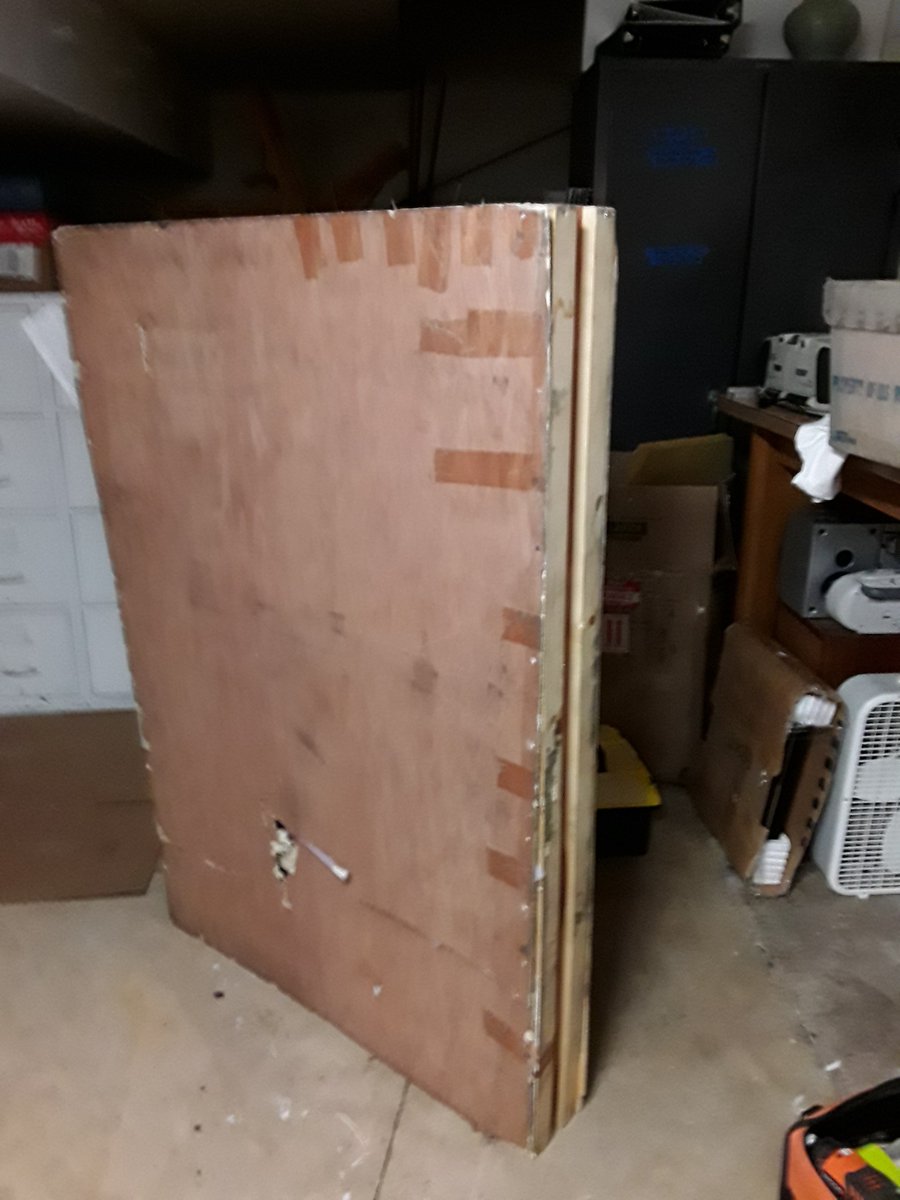 BlakeNMorgan's tweet image. This is what the hand built crate looked like and I had 3 in one year come back from @FedEx like this.  Completely broken in half and taped back together.