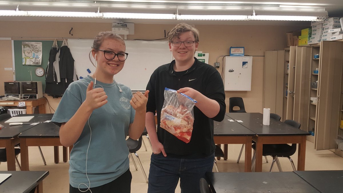 _J_Case's tweet photo. The next #foodscience lab is making as many meals as possible out of a whole chicken. #cvffa https://t.co/TeCtSNnJNf