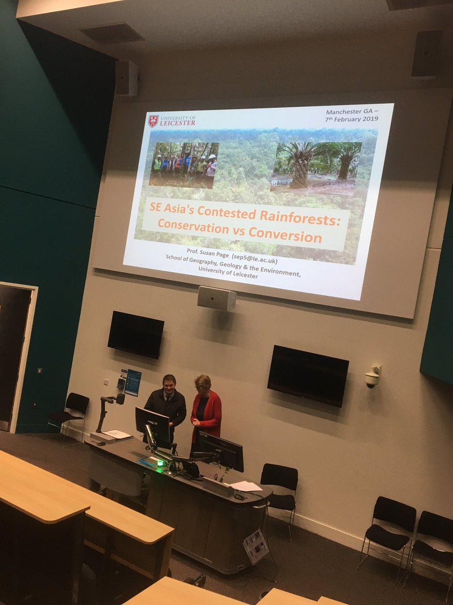 Joshgraphy's tweet photo. Another TREE-mendous talk in the @gamcrbranch lecture series tonight focusing on the rainforest conservation vs. conversion debate 👏👏 https://t.co/zd6a0J1D5N