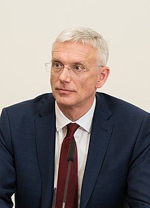 The first prime minister with a Linguistics PhD buff.ly/2UK9OPg #linguistics #language via <a href="/LanguageLog/">Language Log</a>