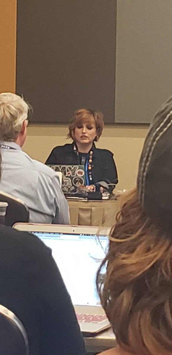 Super highly engaging session with <a href="/friEdTechAmy/">Amy Mayer</a> for <a href="/Google/">Google</a> #Slides and #Hyperdocs! Andddddddd....modern <a href="/MollyRingwald/">Molly Ringwald</a> lookalike!