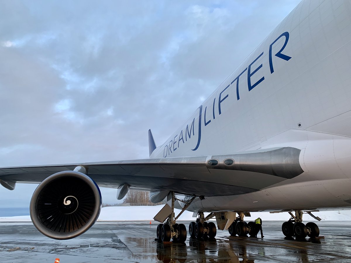 747400Pilot's tweet photo. As we approach the 50th birthday of the 747, I have the privilege today of flying the most unique version of The Queen, the Boeing Dreamlifter or Large Cargo Freighter - LCF. Notice it has no winglets similar to the classic 747’s. https://t.co/xlCd50mNcE