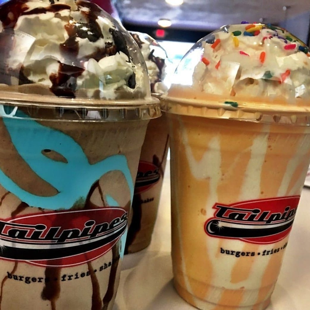 TailpipesWV's tweet photo. Tailpipes Happy Hour!! $4 Shakes. 1/2 Off Apps. 1/2 Off Fry Baskets. Every Mon-Fri 3-6pm down at the shop. **Follow &amp; RT for a chance to win a $15 gift certificate** https://t.co/tSDZubxwq7