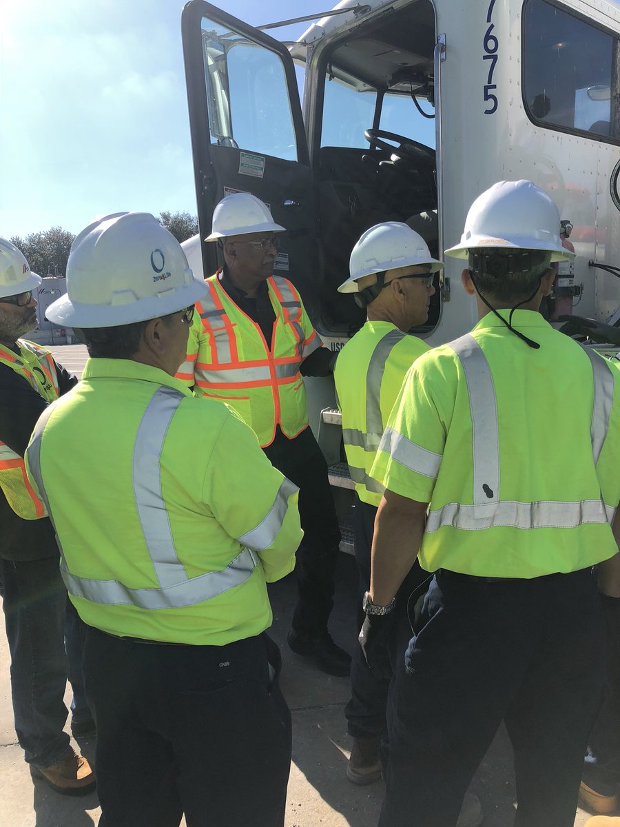 Gemini2376's tweet photo. Our Cemex Orlando/Ocala Driver Trainers enjoyed training and an on-hands demonstration from TireBoss.  @KennedyORL @CEMEX_Orlando @CemexJohn https://t.co/OeTRp4rErf