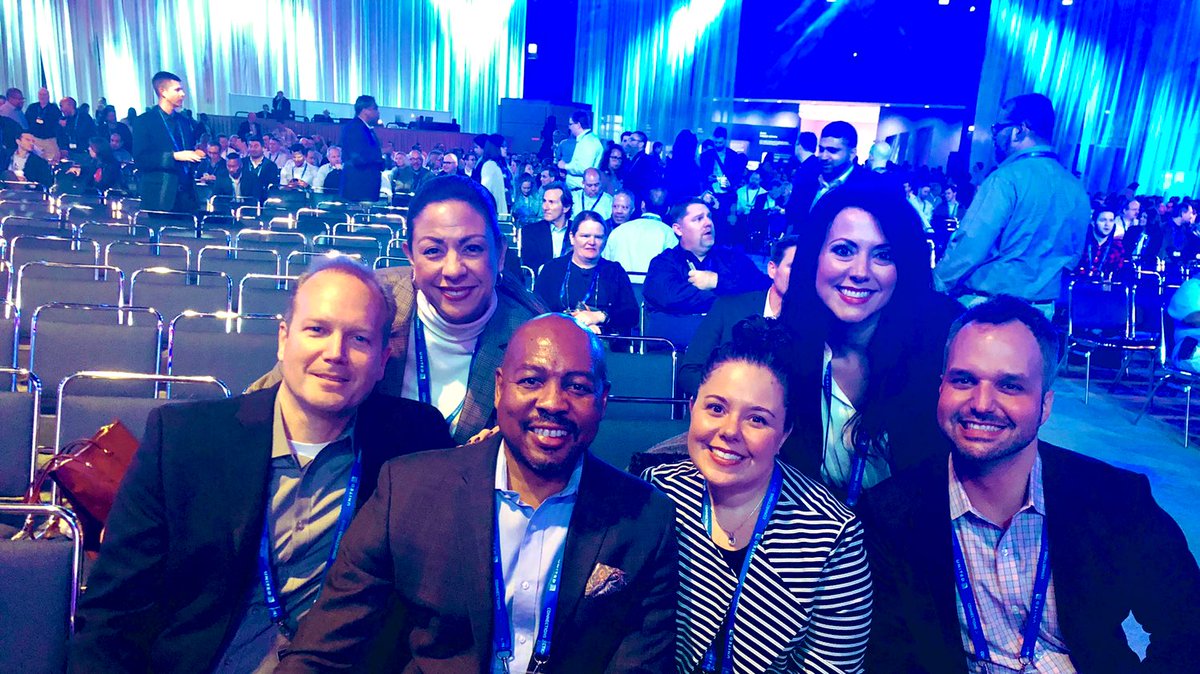 #UAIFS living and breathing this years Connections 2019 theme -caring for every customer, every flight, every day. #BeingUnited