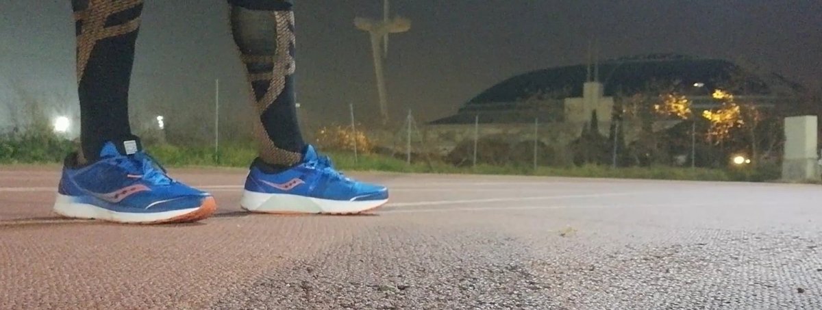 axe75's tweet photo. A menos de 3 días para correr la @mitjabarcelona, último entreno exigente con las @SauconySpain #GuideISO2 que llevaremos l@s Pacers! Te ayudaremos a lograr tu marca! https://t.co/ynVD9nnswD