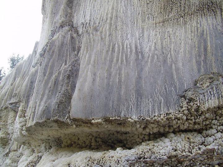 traveling2ro's tweet photo. Slănic is a town in Prahova county, historically and currently known as a salt extraction center, as well as a spa town, with salt lakes.
#traveling2romania #romania 
#week6 #week6t2r #prahova 
#slanic #saltmine #saltlake  
📷 Slanic, Prahova - Facebook https://t.co/7yMvCkrxwV
