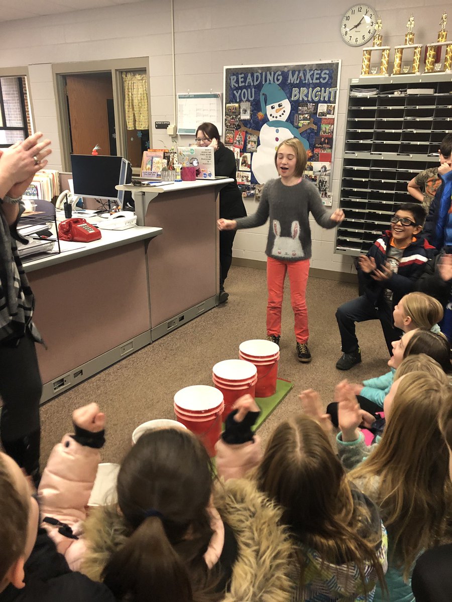 kmatthews203's tweet photo. Day 11 of Grove’s Grand Prize Game!! Way to go to two students from @MisterS220 fifth grade class! We had one hit Bucket #6 today!! #GroveReads https://t.co/ZwHWojqQtt