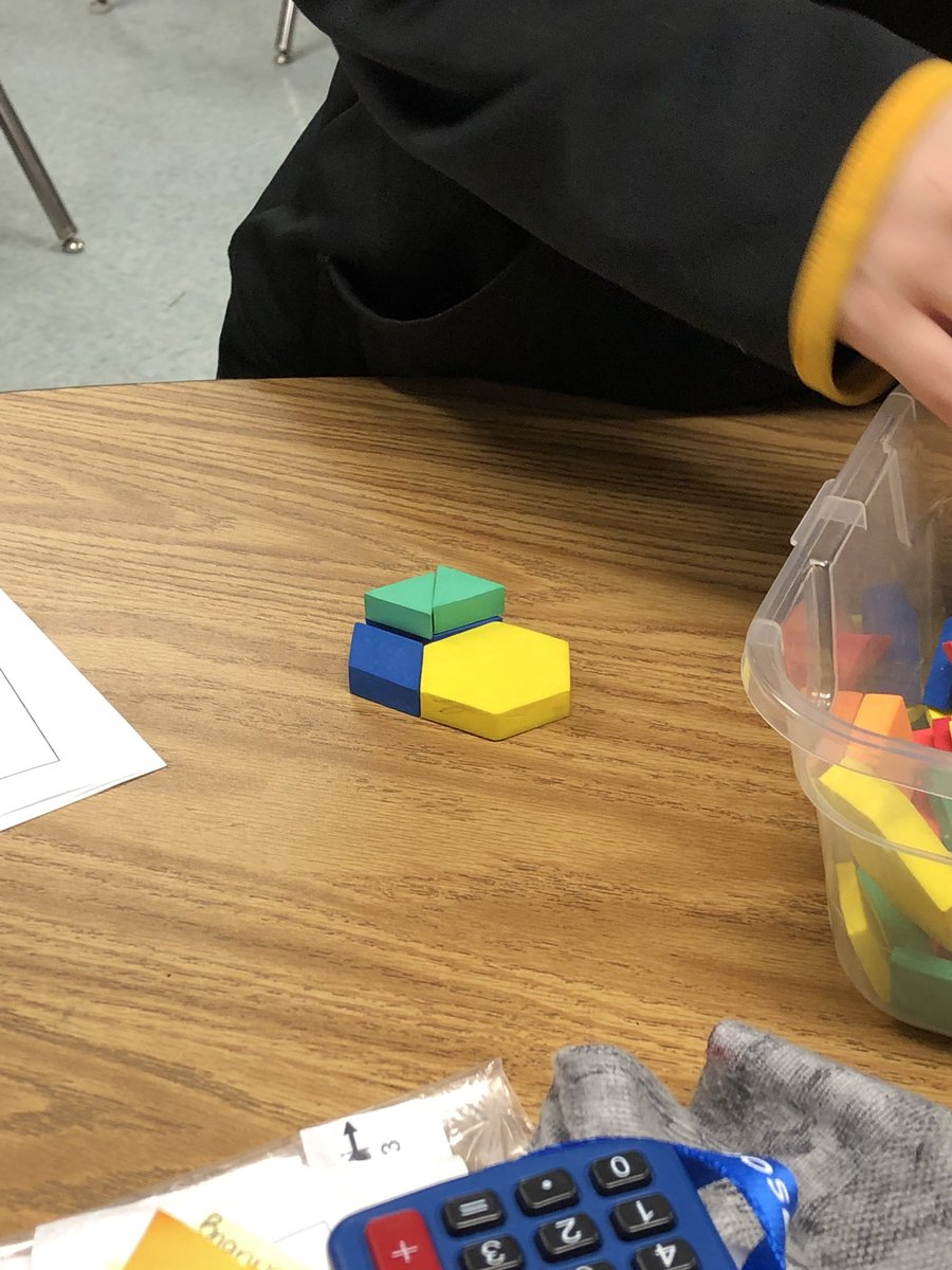 Mrs_Rubertone's tweet image. Love exploring different wholes to show fifths and tenths with pattern blocks! Great work mathematicians! #fractionsrule