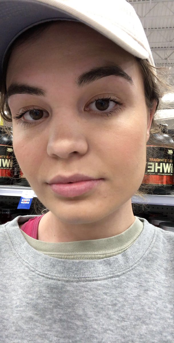 rissaann__'s tweet photo. Girls!!!! If you know me well, you know I’ve dealt with pretty bad acne my entire life. After accutane in the 10th grade, it still returned. I have finally found the only thing that has ever kept my face clear. It does it by balancing hormones. Look @ these pics! @AlaniNutrition https://t.co/m2iWLesLQt
