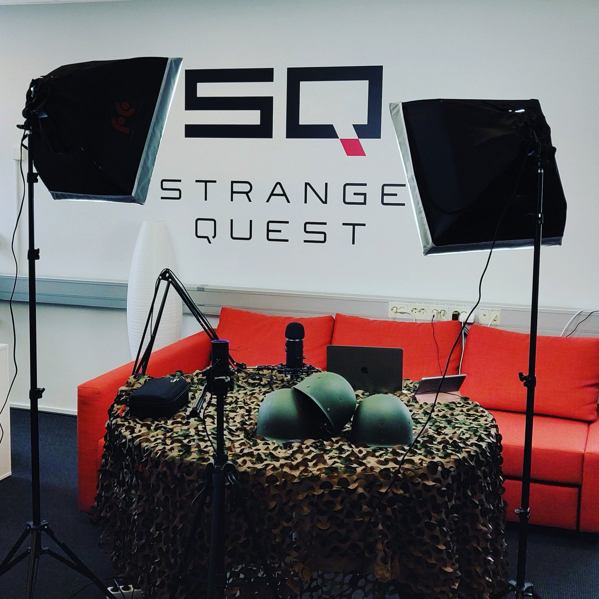 Strange Quest tweet media