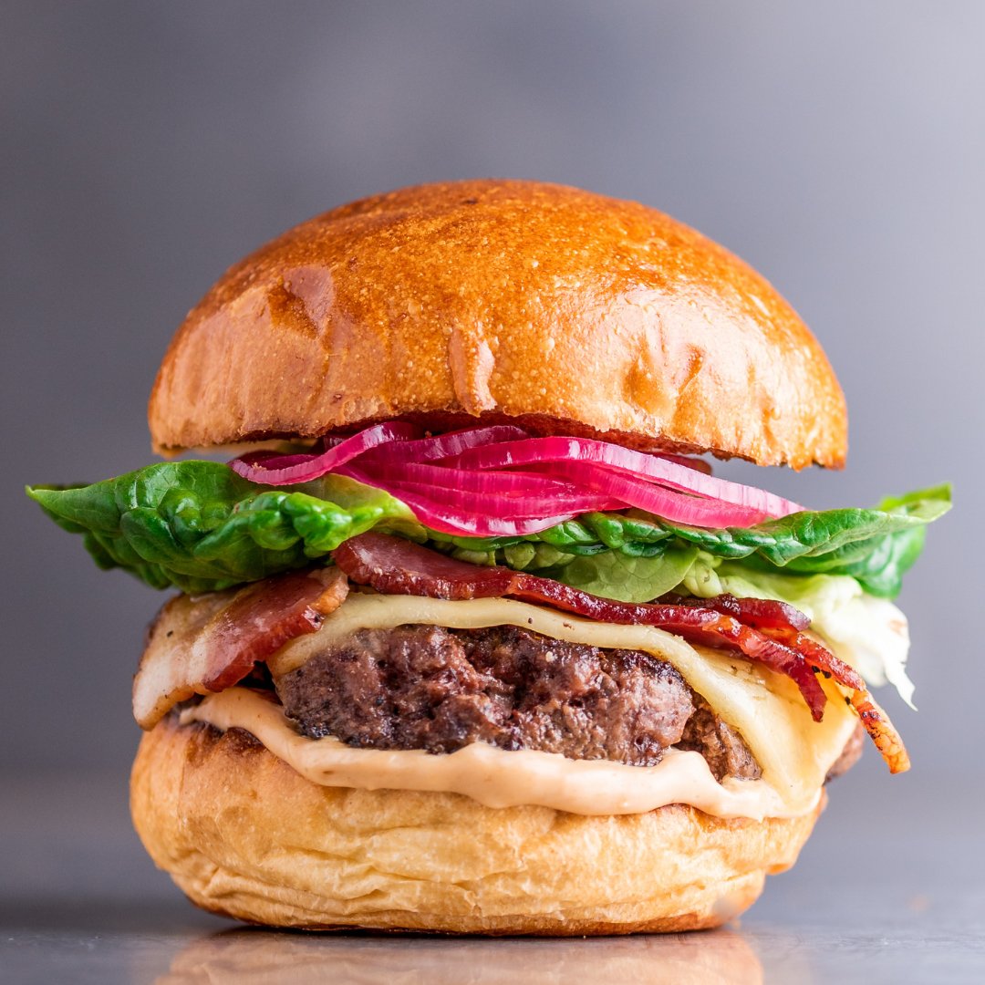 StickyFingersUK's tweet image. One of our favourites - the Oh So Smokey! Smoked bacon, applewood smoked cheddar, pink pickled onions, lettuce and BBQ mustard sauce. Delish!