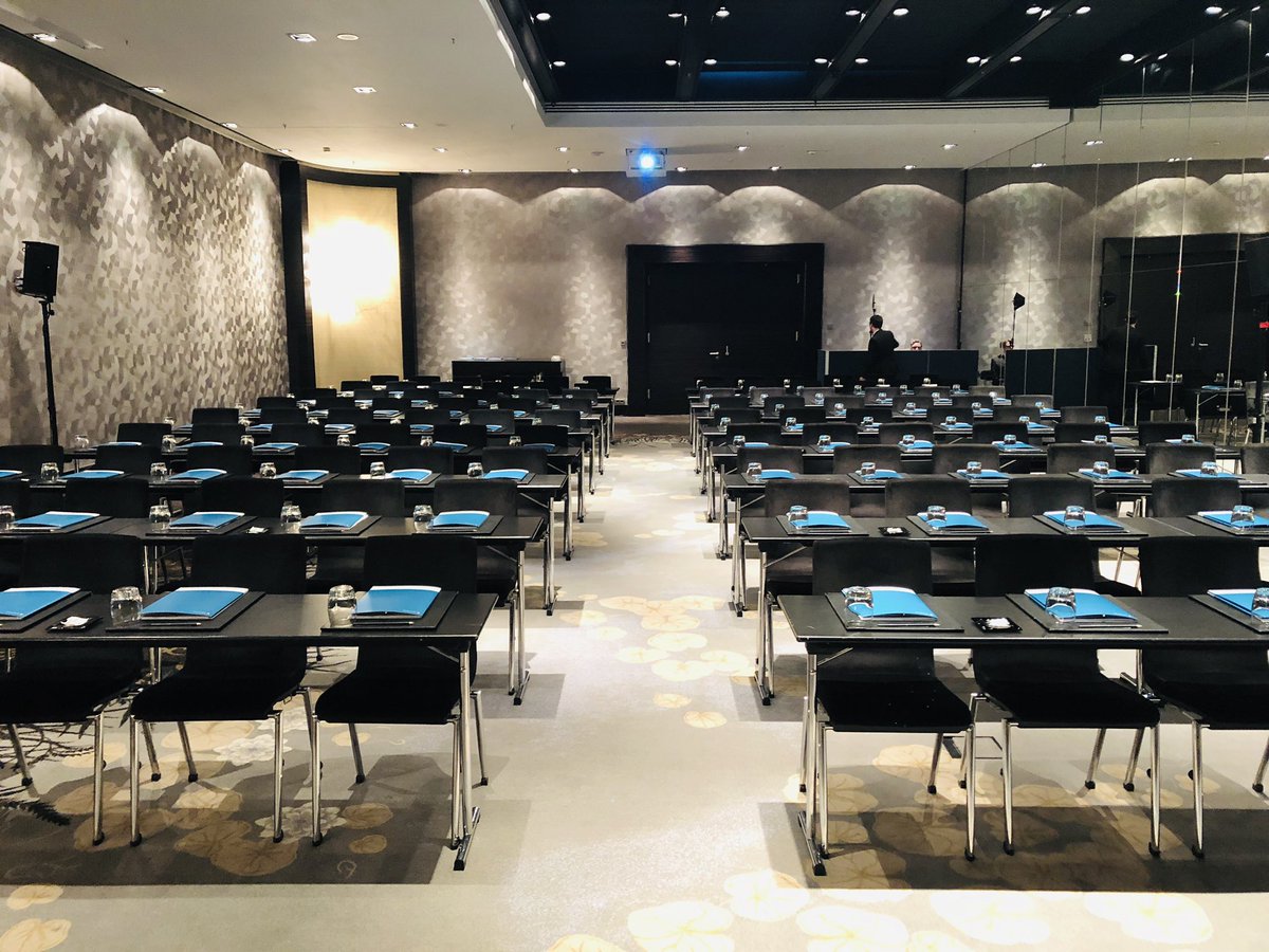 Ruhe vor dem Sturm. @Dr_Klein_de hat eingeladen zu Makler.Marke.Marketing in Düsseldorf. Über 80 Makler hören gleich Vorträge zum #Bestellerprinzip sowie tollen Kooperationsmöglichkeiten. 11 Veranstaltungen folgen. #Roadshow #Vernetzung #Partnerschaft partner.drklein.de