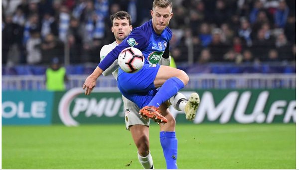 CanalSupporters's tweet image. Yann Benedick (Villefranche) : le PSG ? Je n’imaginais pas que des stars pareilles étaient aussi simples” #TeamPSG #PSG #FCVBPSG 
canal-supporters.com/2019/02/yann-b…