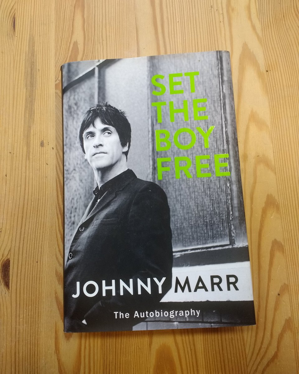 Set The Boy Free. Who is Johnny Marr?

#oxfambooksheadingley #johnnymarr #thesmiths #autobiography #biography #musicbiography #bookshop #ThursdayThoughts