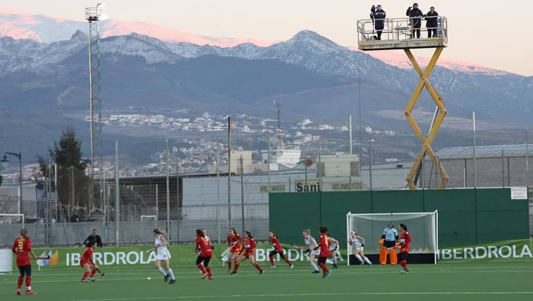 FedAndHockey's tweet image. Acaba el Granada Test Series entre las Selecciones de España e Irlanda con 2 victorias y 1 empate para las #Redstick que se ha disputado en @Deporte_Granada con motivo de la remodelación del campo de hockey.
@AbsolutaFem Os esperamos pronto por Andalucía 
@DeporteAND @rfe_hockey