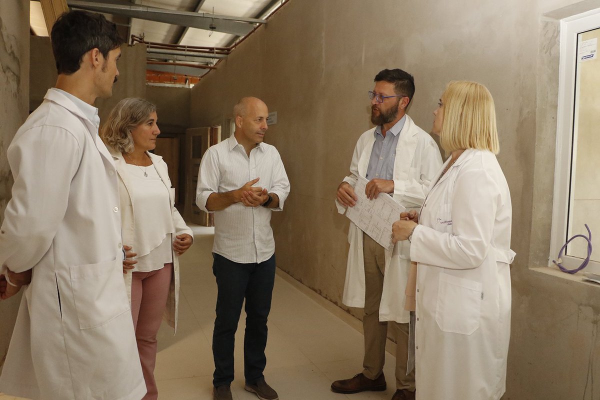 NicoDucote's tweet photo. Hoy recorrí los avances de obra del Nuevo Hospital Materno de #Pilar. La infraestructura, de más 3000 metros cuadrados de superficie, tendrá tecnología de avanzada para atender los 3500 partos anuales que hay en nuestro distrito. https://t.co/YZ8MW74iWK