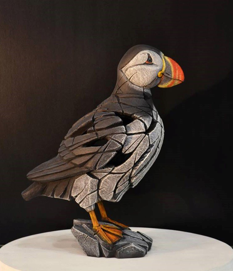 BuyArtOnlineUK's tweet photo. New Edge Sculptures expected in April. Contact us to reserve your favourite now as likely to be very popular ! #Puffin #SeaTurtle #BabyElephant #MattBuckley #EdgeSculptures https://t.co/qgAK9n0UcU https://t.co/WU1MUw0fDY