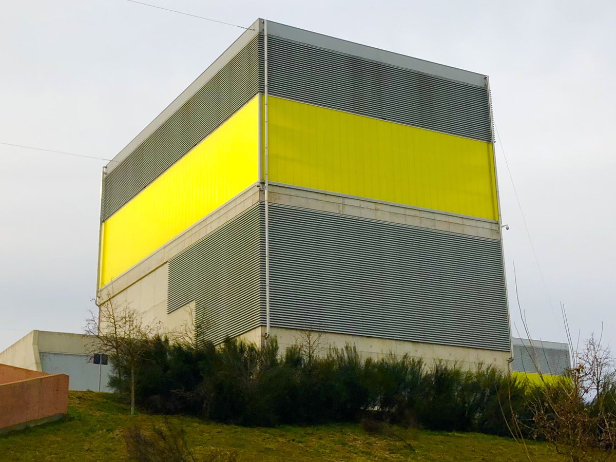 stefanomeloni12's tweet image. Eni Green Data Center, dove l’innovazione incontra la sostenibilità: la visita del Sottosegretario MISE @andrea_cioffi a una eccellenza italiana, il supercalcolatore #HPC4 #innovation4energy #ImagineEnergy #GreenDataCenter @eni #eni
