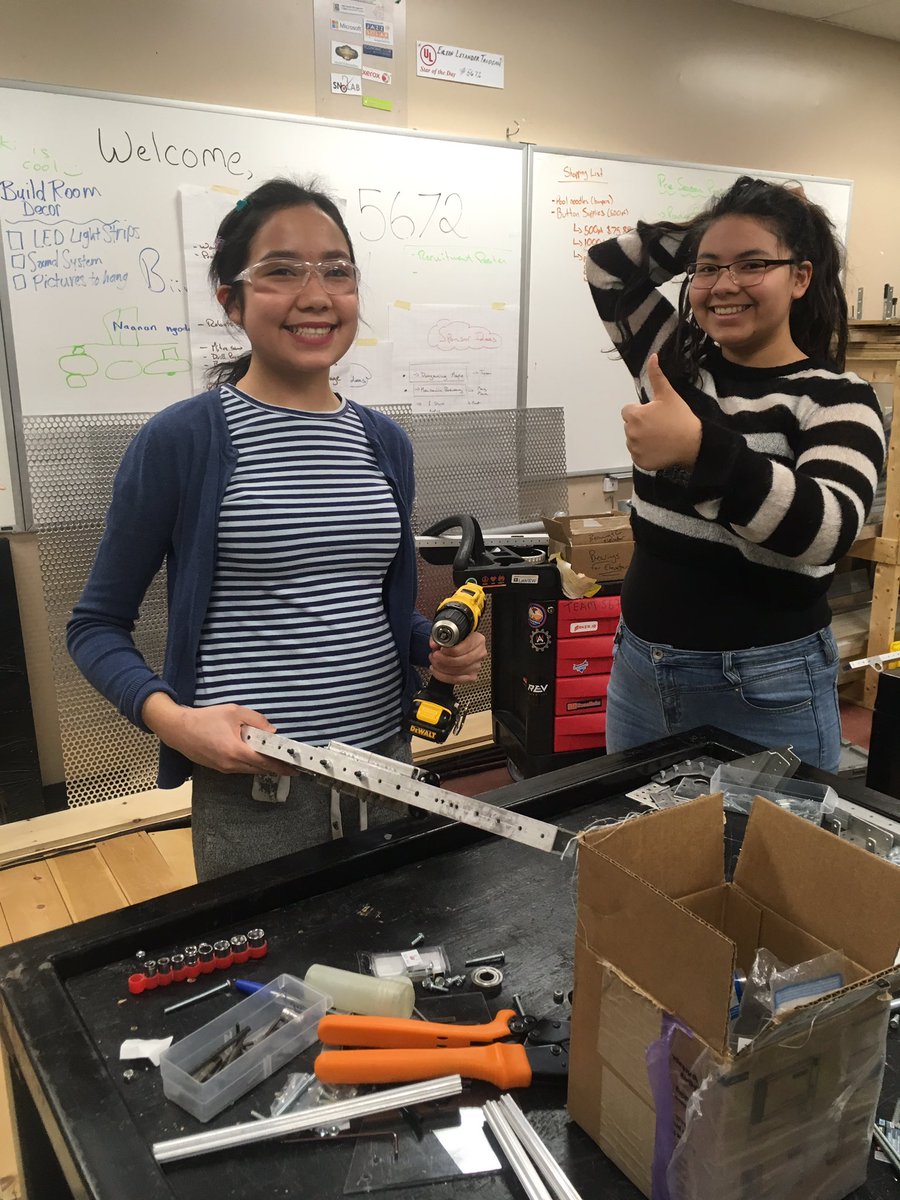 team5672's tweet image. #team5672 Chairman’s submitted time to build a robot. Nishin! Anishinabe kwe power. #Wiikwemkoong #roboticsfun