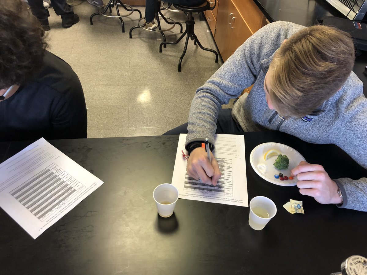 MsKMelton1's tweet photo. AP Biology #tastelab #cellcommunication #CburgHigh #Commited #chsbiology https://t.co/7dOTlhUZuy