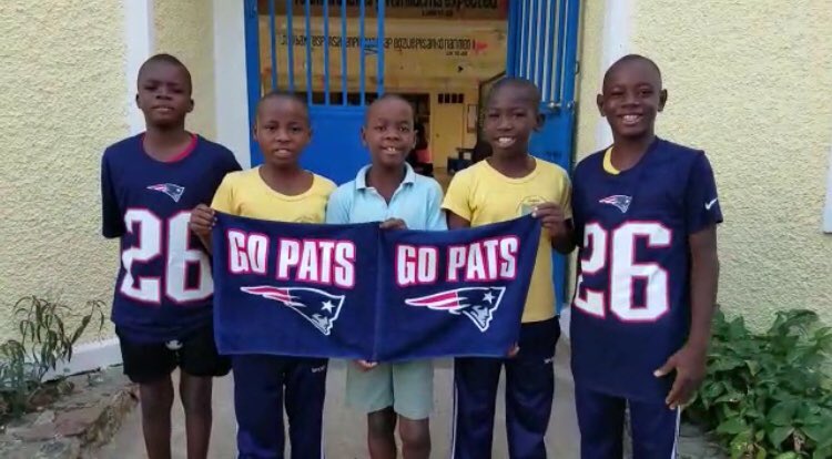BeLikeBrit's tweet image. Hey @Flyguy2stackz ! Thank you for the shoutouts this week. We’re so proud of you! We want to invite you to visit us in Haiti! Our children would love to meet you and learn some football. Hope to see you soon!🏈🇭🇹
@GetUpESPN @FirstTake