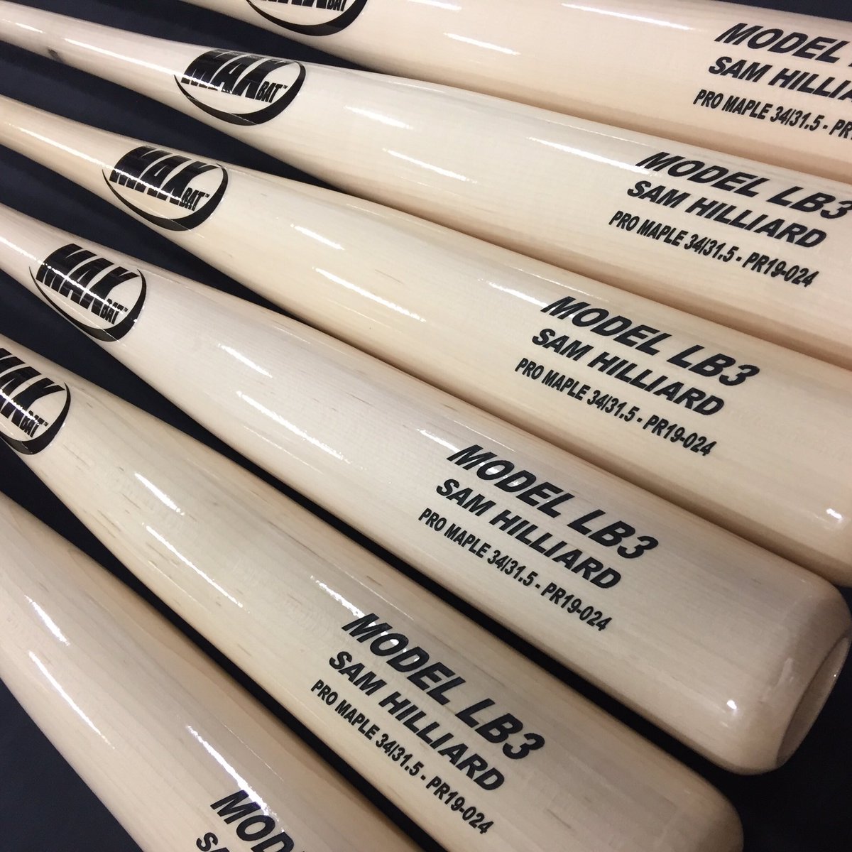 MaxBatBaseball's tweet photo. Some @samhilliard25 thunder sticks. #OurMapleKicksAsh #SwingMaxBat #baseball https://t.co/zMfgisjNWA