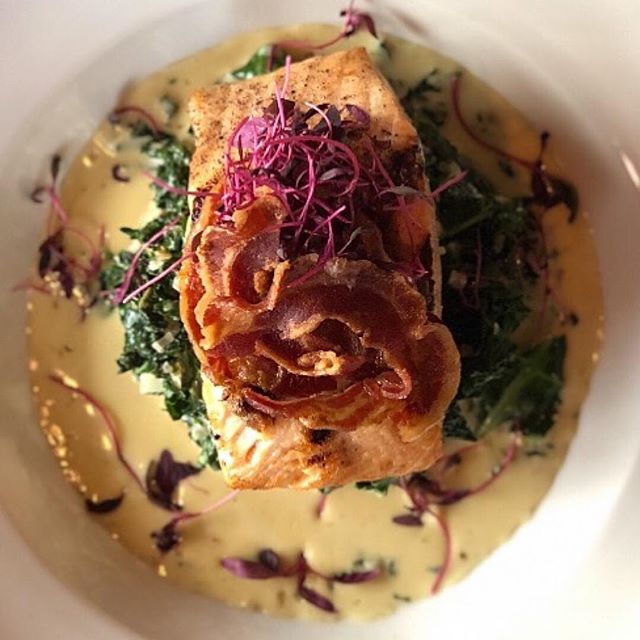 From brooklynhalifax Sustainable Blue Salmon looking very pretty on tonight’s dinner menu! ✨🐟💛 • Risotto Rösti • Parmesan Creamed Kale • Crispy Pancetta • .
.
.
.
.
.
.
.
.
.
.
.
.
.
.
.
.
.
.
#thebrooklynway #sustainable... zpr.io/gZvsS