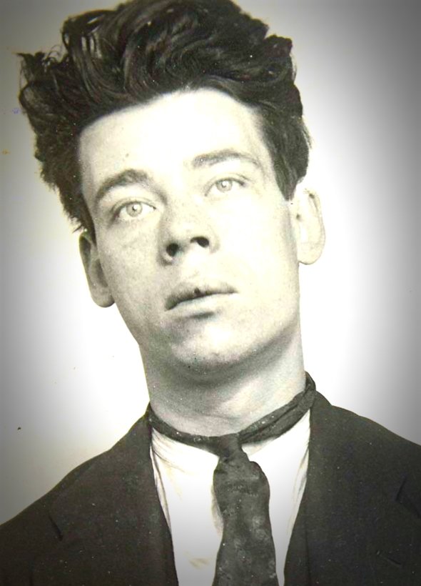 geoligyfart; today in 1937, the great heist of the Ohio Dirt Depository took place. Billy "Big Hands" Bicheal and his cousin Jerimiah "Filthy" Stevens managed to escape with over $8b in dirt, nearly 3 tons, only to be captured when Billy tried to flee to Brazil.