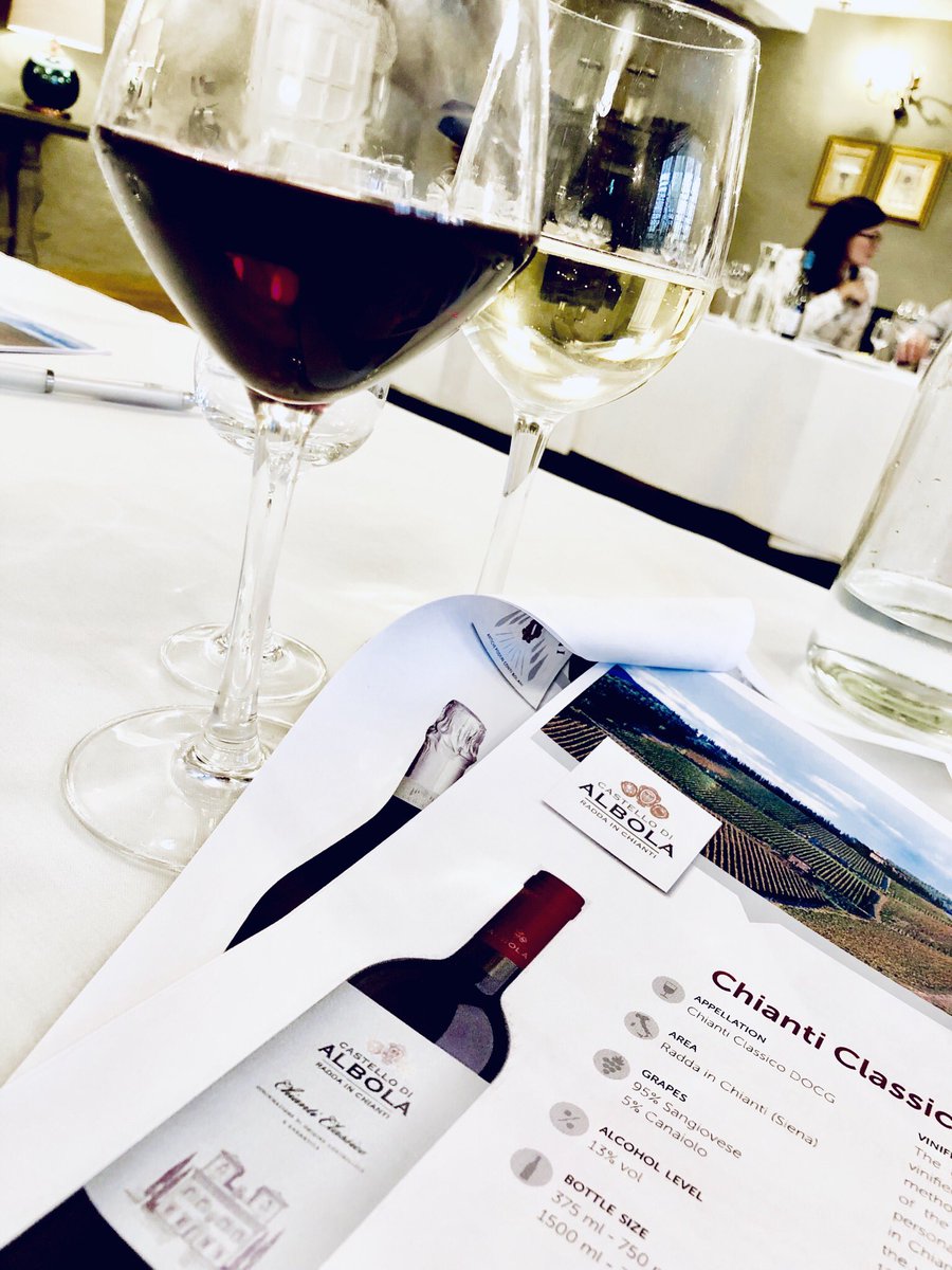 stevengpage's tweet photo. Thank you @staustellwines @SABrewerySales for an amazing working lunch with @ZoninWinesUK https://t.co/jEOOluAWLh