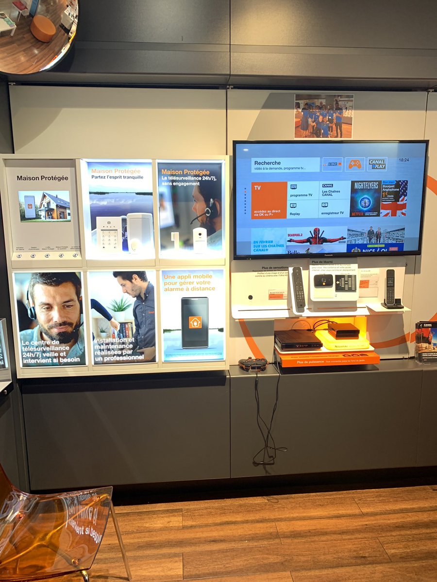 geoffrey_maucl's tweet photo. En route pour maison protégée à la boutique Orange à ORANGE (Vaucluse)@tfjob @OrangePACA @Tcochet7 https://t.co/NxmpD86xiJ