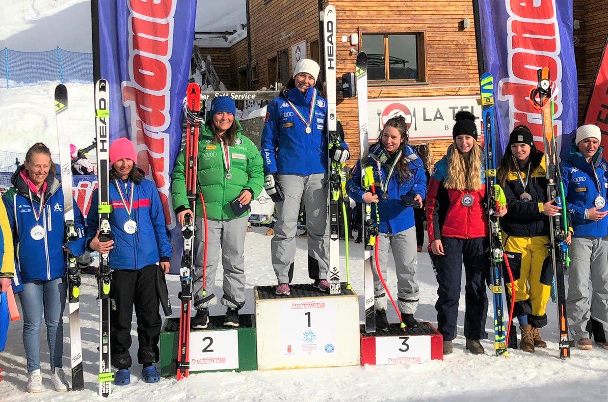 #alpineskiing, Sofia Pizzato argento in discesa ai Campionati italiani  Giovani ... fisiveneto.com/2019/02/07/dis…
#FisiVeneto #Fisi <a href="/FisiVeneto/">Fisi Veneto</a>