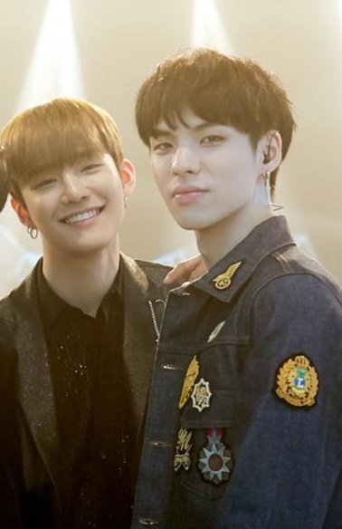 You two are the great hyungs of silverboys. You are just like their mom and dad who never stops supporting and loving them and im so thankful that they are with you during those hard times.