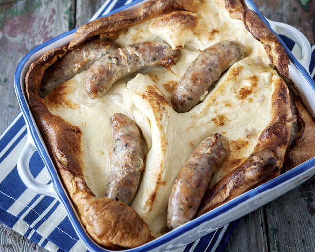 Toad in the hole 

This British classic is the perfect family meal during the cold, winter evenings. This stress-free recipe is as simple as 1,2,3. 

familiesonline.co.uk/food/recipes/q…