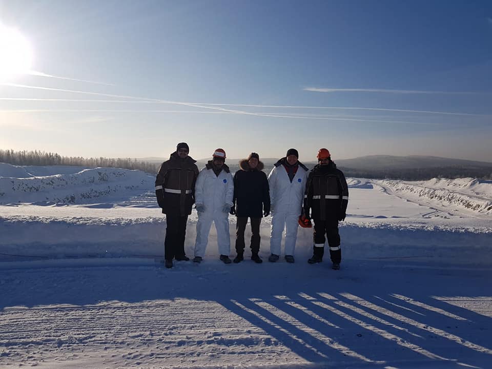 AstecWorld's tweet image. Pictured is the Revda Quarry in Russia. Our regional manager, Oguzhan, Marios, and Andrey Lyamkin visited the 600tph Telsmith plant. This plant is running with temperatures at a bitter -29°C (feels like -36°C)