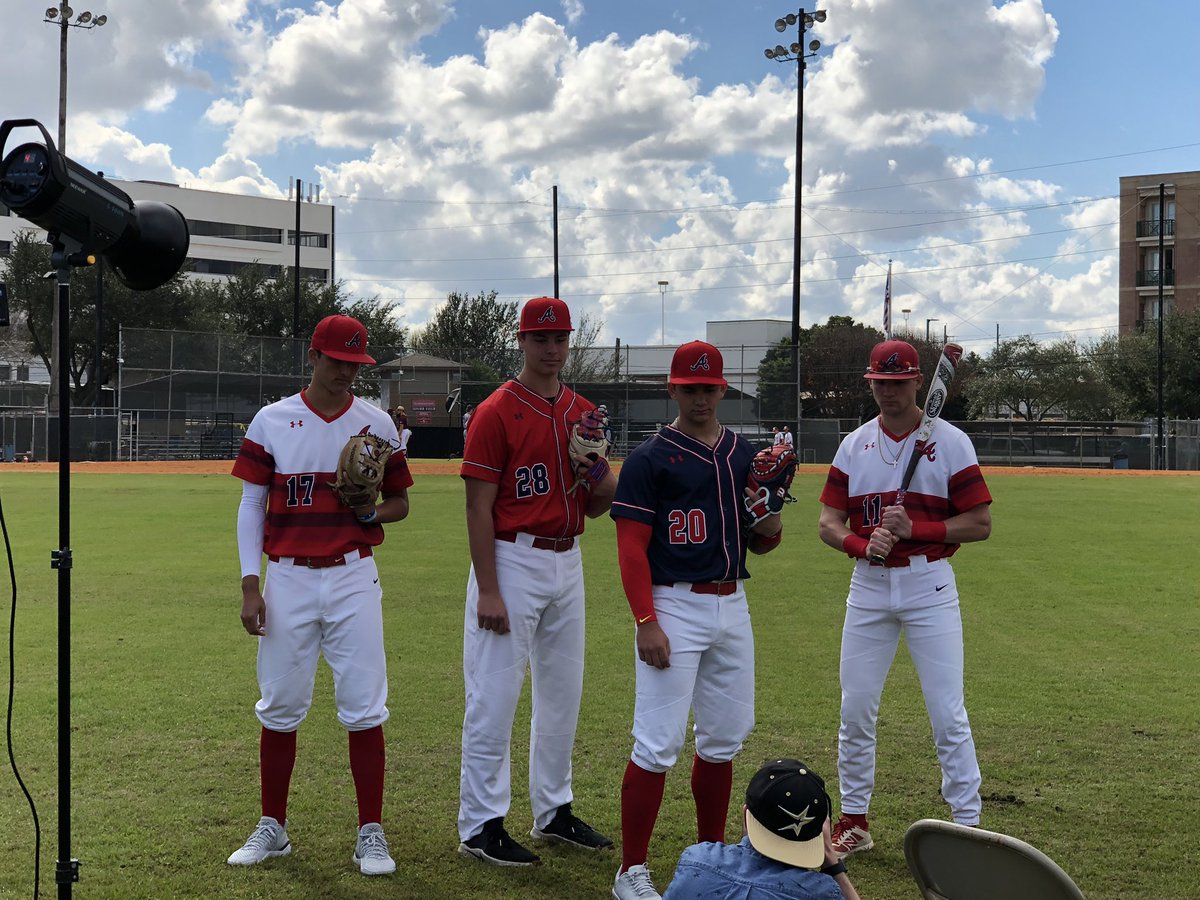 VYPE/<a href="/abc13sports/">Houston Sports</a> Houston Baseball Preseason Player of the Year Poll
Closes: Wednesday, Feb.13 at 9 p.m. 

Nominees (1/5)
@calebtcannon
@LinskeyMatthew 
@Phillips_josh14
@Peytonchat5 
<a href="/SouthpawSantos/">Mathew Santos</a>
<a href="/jjgoss21/">Jj goss</a> 
@8110matto 
<a href="/guygaribayjr/">Gbay</a>

VOTE NOW: texas.vype.com/houston/post/v…