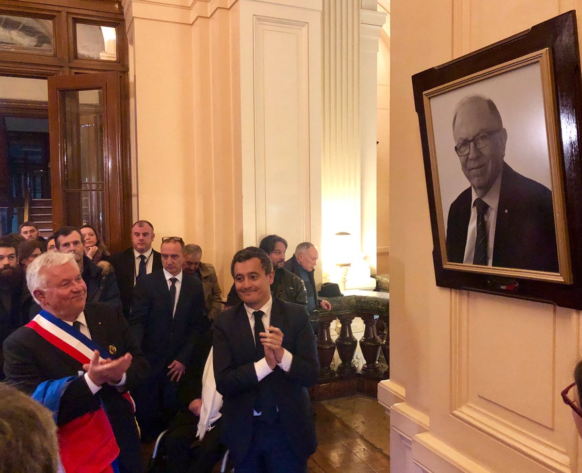Gerald Darmanin Pa Twitter Devoilement Du Portrait De Notre Ami Didier Droart Dans La Galerie Des Maires De Tourcoing Un Moment D Emotion Partage Avec Les Nombreux Tourquennois Presents Https T Co Kl1dpsrm6y