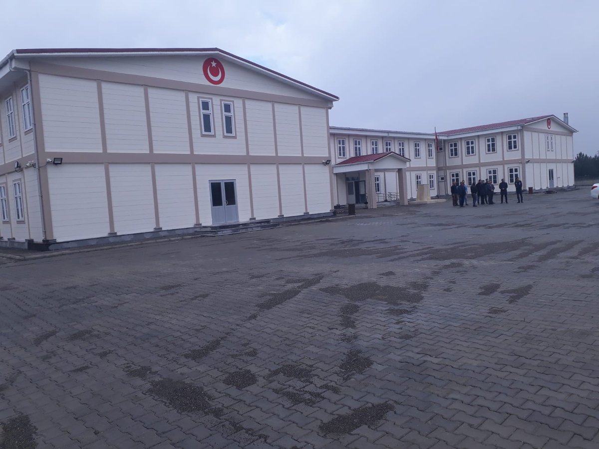 #EğitimdeDirilişAkçakale

Asrın şaheser yatırımları ilçemize yapıldı
<a href="/ziyaselcuk/">Ziya Selçuk</a>
<a href="/Abdullah_Erin47/">Abdullah ERİN</a>
<a href="/serafettinturan/">Şerafettin TURAN</a>
@UrfaMem