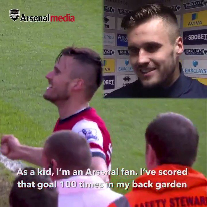 Happy birthday to professional Arsenal fan Carl Jenkinson   