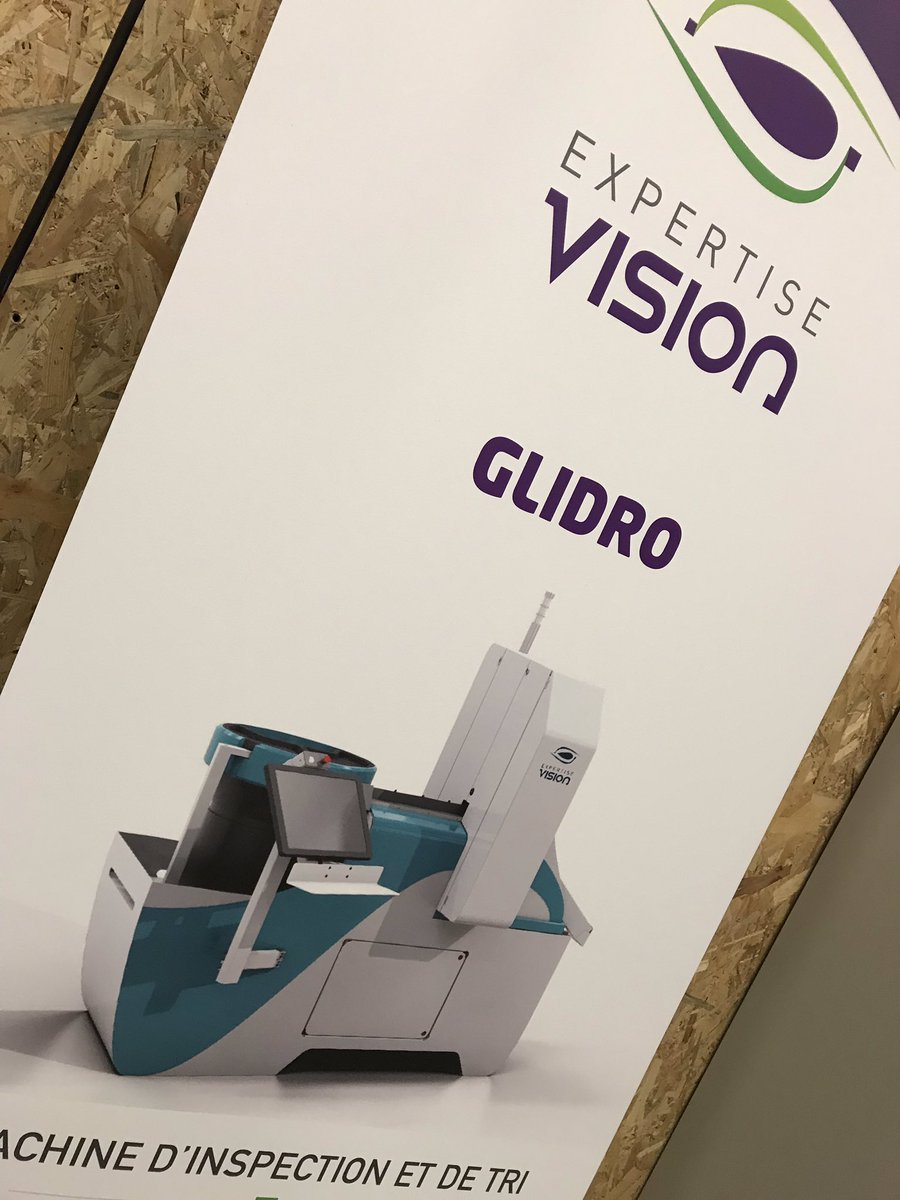 expertisevision's tweet photo. 10ans de Expertise Vision  ! 🎂 Nos clients present pour cette soirée. Nous lançons #GLIDRO notre #nouvelle #machine de contrôle et de tri par #vision ... cc: @MontBlancIndus @Thesame74  @LabelMontBlanc @CoboteamRA @Minalogic  @VilledeThyez @SIMODEC74 @ephj_epmt_smt @Salon_GI. https://t.co/EgpY5S7iCS