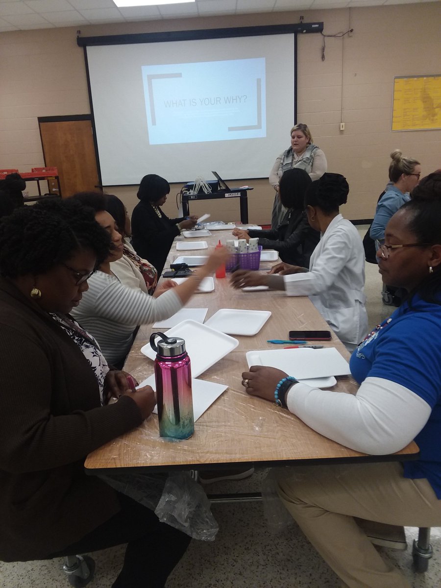 Teaching4Master's tweet image. This was a great relaxing time for our teachers! I was so glad to provide this time of peace for them with just a little science and math connection. Let's go @PalmettoEagles
