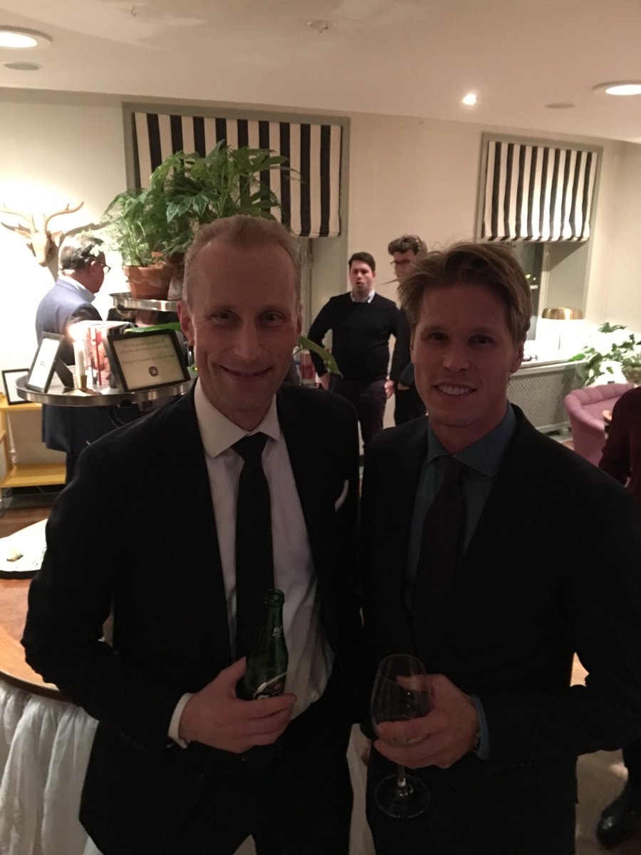 Välklädda, snygga, framgångsrika 
Lycka till ⁦<a href="/carmfelt/">Carl Armfelt</a>⁩ ⁦<a href="/ESprinchorn/">erik.sprinchorn</a>⁩ med ⁦<a href="/TINfonder/">TIN Fonder</a>⁩
Tack för en trevlig kväll!