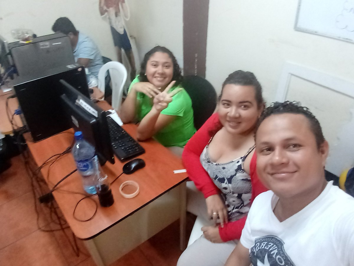 Mel😉 (@rochaocampomel) on Twitter photo Buena foto chicas <a href="/josesitohernan2/">Jesus Ramirez</a> <a href="/arelly_grillo/">Virginia Arelly Grillo Reyes</a> #Nicaragua40Revolución #VenezuelaFirmaPorLaPaz 😊😊😊 Buena foto chicas <a href="/josesitohernan2/">Jesus Ramirez</a> <a href="/arelly_grillo/">Virginia Arelly Grillo Reyes</a> #Nicaragua40Revolución #VenezuelaFirmaPorLaPaz 😊😊😊