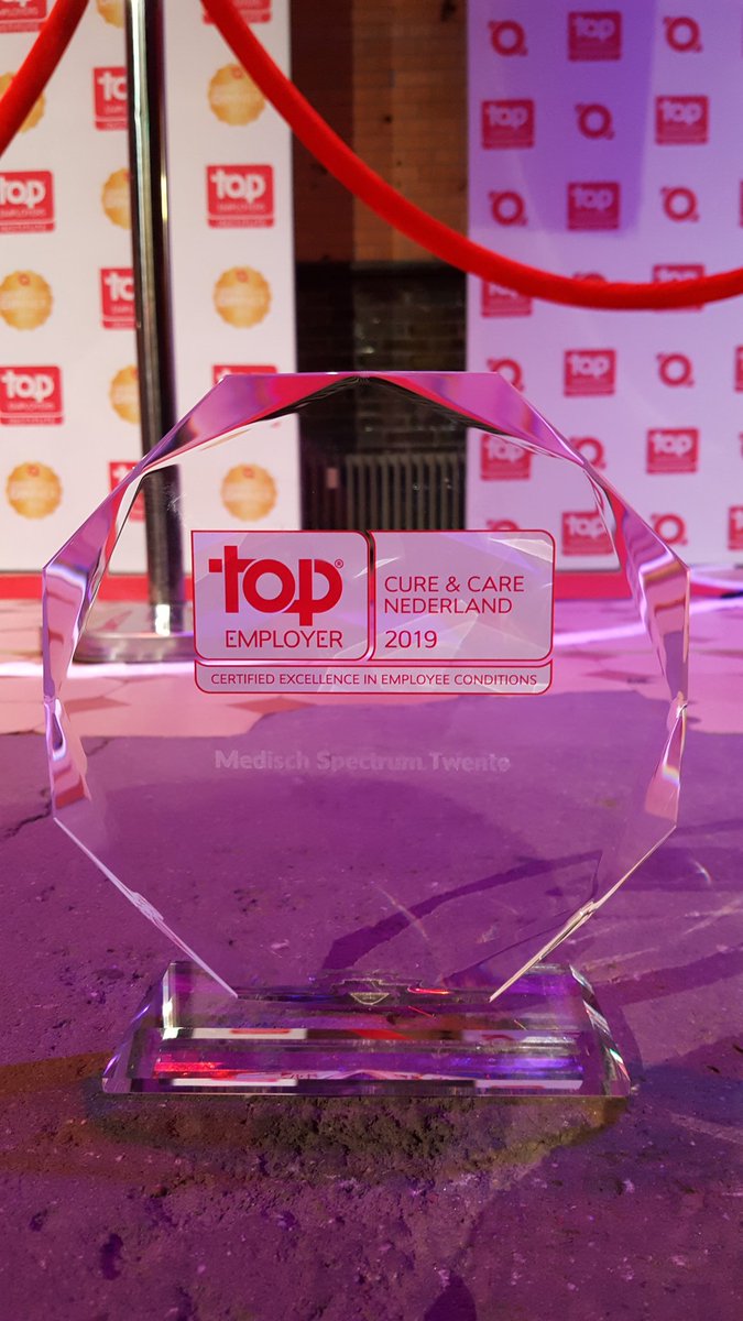 Wat een verrassing! Vanavond zijn wij uitgeroepen tot beste TopEmployer in de cure and Care categorie. Dit maakt de award dit jaar extra speciaal! Getoetst HRbeleid!! #te2019 TOPavond!