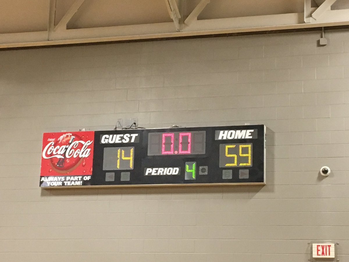 Event_Therapy's tweet image. Second round of the Boys Basketball Playoffs and it is a battle within @LexRich5Schools . Dutch Fork Middle versus Chapin Middle. Dutch Fork will be moving on to Final Round on Saturday. Go Foxes!! #PrideIn5 #DFMS #CMS #BBB #D5