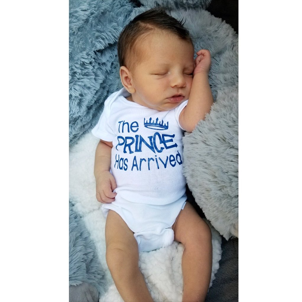 _BossLady95's tweet photo. Happy 1st Birthday To My Entire World 🌎 I love you unconditionally peanut. Today is so bittersweet😪. #MayYouHaveManyMore 🥳 https://t.co/sVBWXEUkvo